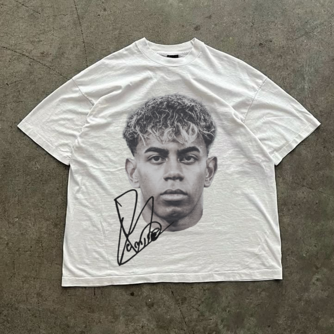 LAMINE YAMAL TEE BOXY FIT WITH SIGNATURE