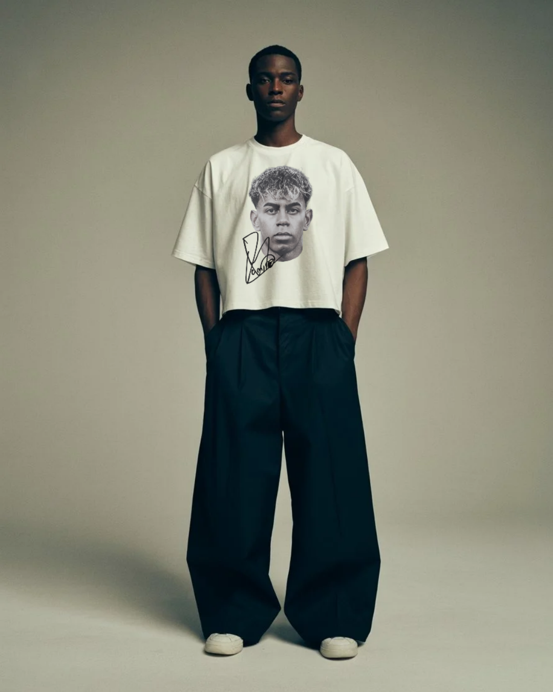 LAMINE YAMAL TEE BOXY FIT WITH SIGNATURE